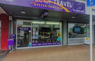 Retail for lease with carparks in Browns Bay