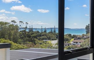 2/26 Long Bay Drive, Torbay