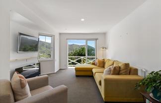 24A Parklands Drive, Karori