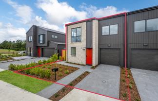 49 Nga Pona Toru Road, Flat Bush