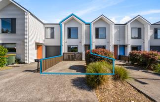 65 Glidepath Road, Hobsonville