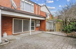 2/23 Charlenne Close, Ranui