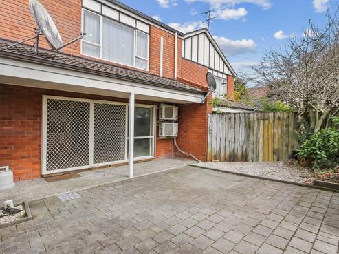 2/23 Charlenne Close, Ranui