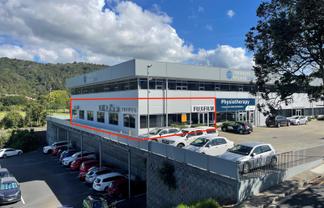 A grade office + 8 carparks!