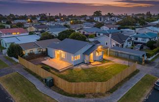 1/52 Jellicoe Road, Manurewa