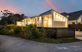 18 Puruatanga Road, Millwater