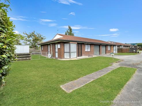 984H Tremaine Avenue, Roslyn