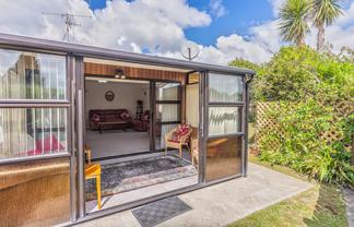 5 Nikau Place, Otaki