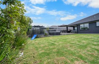 6 Minerva Avenue, Helensville