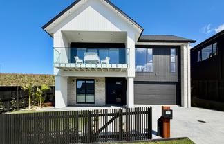 11 Pekanga Road, Millwater