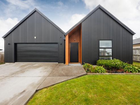 4 Sardinia Grove, Fitzherbert