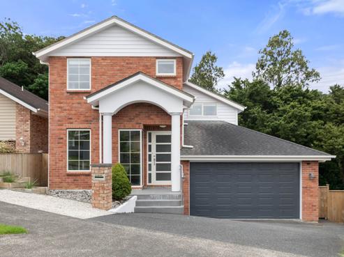 17 Lucca Crescent, Flat Bush