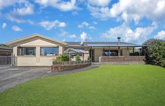 8 Papatahi Place, Henderson