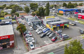 High-profile automotive yard/development site