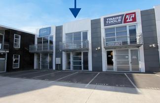 Well-Presented Split-Level Unit