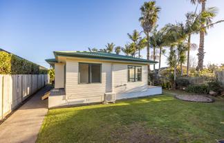 2 Francis Skinner Place, Orewa