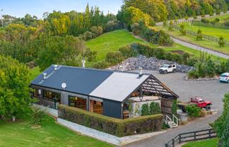 Destination weddings, dining with retreats upside