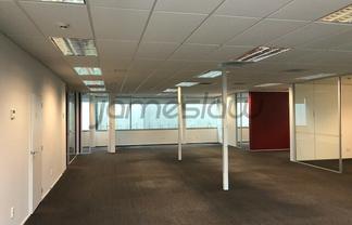 Popular Triton Drive Office with 6 Car Parks