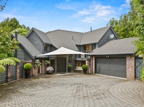38 Brooklands Road, Brooklands