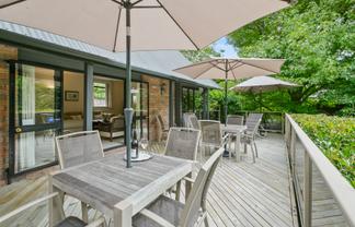 38 Brooklands Road, Brooklands