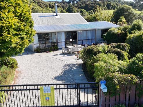 22 Arthur Road, Owaka