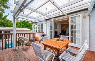 12 Achilles Crescent, Devonport