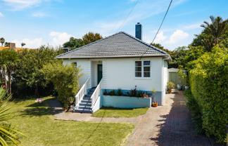 12 Achilles Crescent, Devonport
