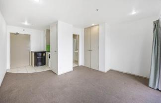 5K/10 Crown Lynn Place, New Lynn