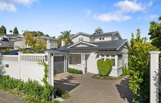 1 Cedar Road, Epsom