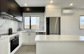 8 Arahopu Place, Papakura