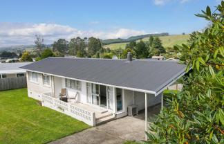1 Bay Grove, Pukehangi