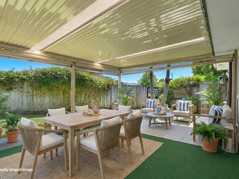 32 Saltwood Street, Red Beach