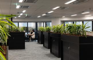 Modern high-end spec suite in prime CBD location