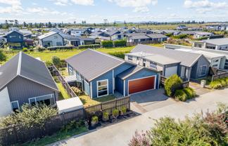 8 Wyrall Way, Chartwell