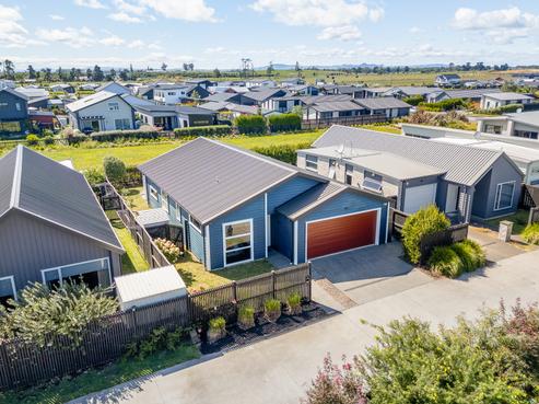 8 Wyrall Way, Chartwell