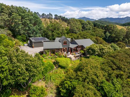 3626 Western Lake Road, Pirinoa