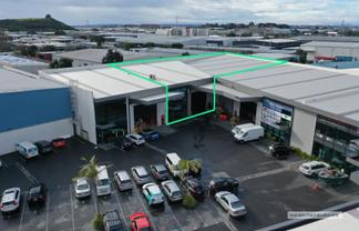 CBRE l 1,332sqm High Stud Industrial
