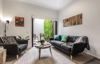 1G/10 Crummer Road, Grey Lynn