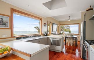 372-374 Thames Coast Road, Thornton Bay