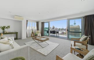 902/72 Devonport Road (Devonport Towers), Tauranga