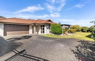 11 Elwyn Close, Flat Bush