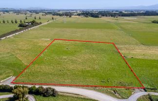 445 Perrys Road, East Taratahi