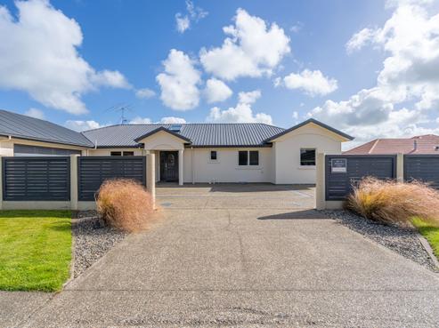 1 Somerset Lane, Rosedale