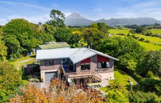 115 Alfred Road, Egmont Village