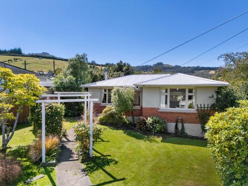 54 Hall Road, Sawyers Bay