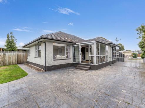 67 Chartwell Street, Burwood