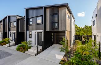 15 Kaaramuramu Lane, Mangere Bridge