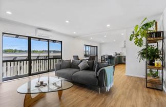 15/18 Airborne Road, Rosedale