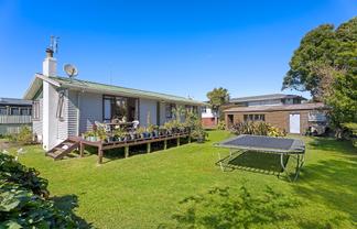 16 Grebe Street, Manurewa