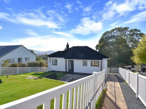 32 Stenhope Crescent, Corstorphine